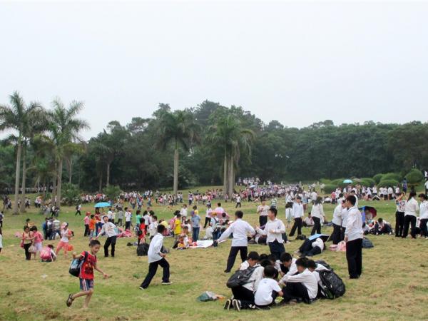 植物园学生春游