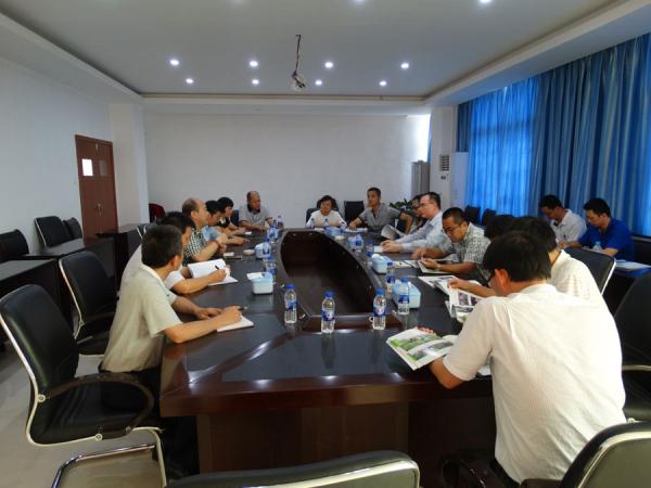 广西农科院陆少峰副书记一行到我所调研