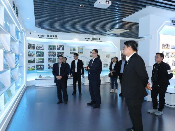 泰国玛哈沙拉坎大学到访广西热作所开展合作交流 image 2