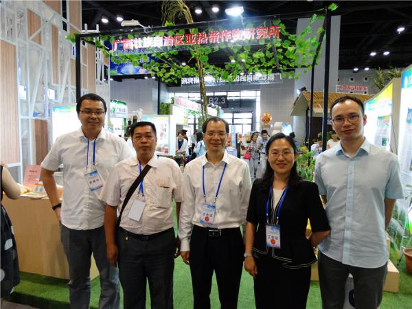 广西热作所参加2018年广西科技活动周活动