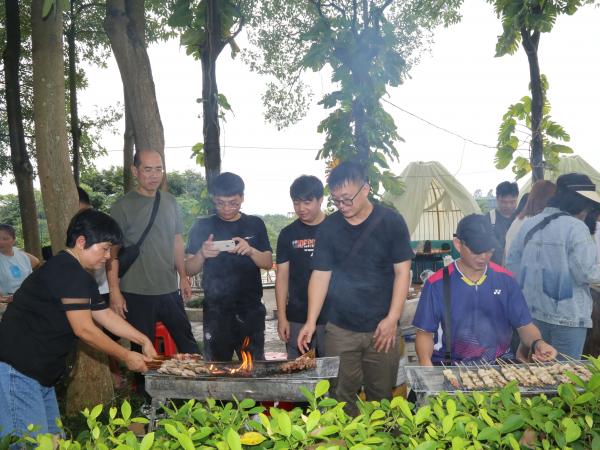 广西热作所工会开展“不负好时光 相约趣秋游”活动