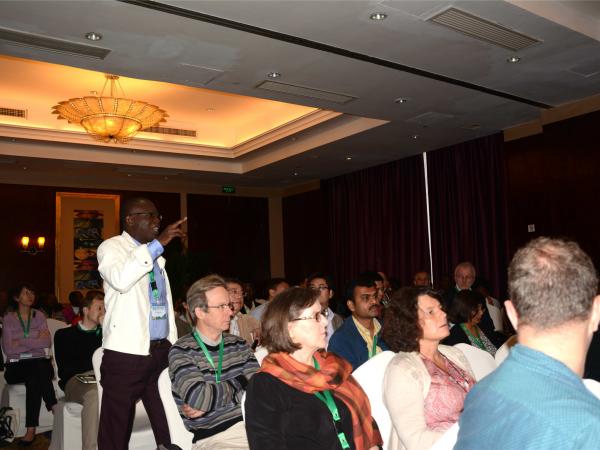 21世纪全球木薯合作团队第3次会议暨国际块根类作物学会第17次会议学术报告百家争鸣