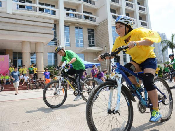 广西热作所组队参加区直工会组织的自行车接力比赛取得佳绩