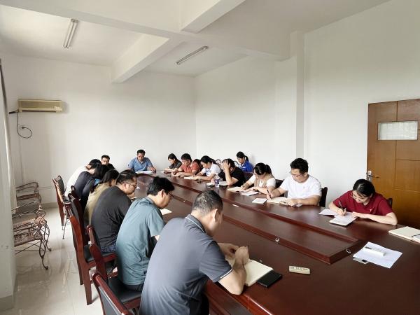 广西热作所科研第三党支部召开党纪学习教育专题会议