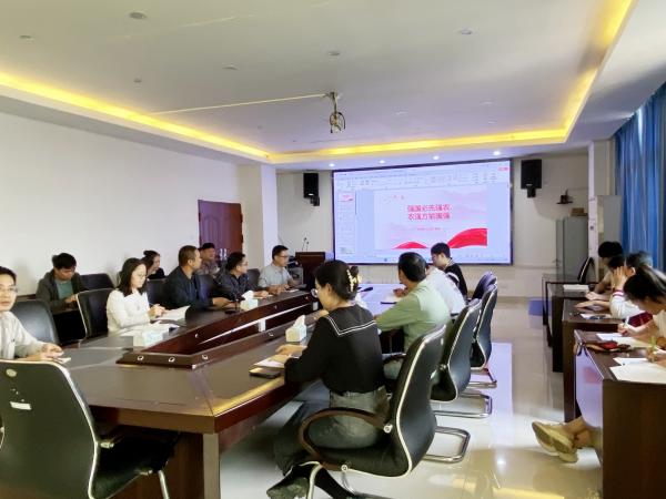 广西热作所科研第一党支部开展“强国必先强农,农强方能国强”主题党日活动