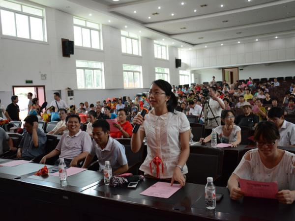 兴宁区“图书馆服务宣传周”启动仪式暨文化馆文化活动基地(示范点)文艺演出在广西热作所顺利举行