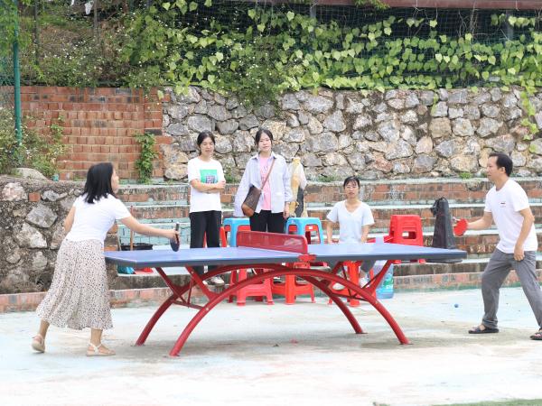 广西热作所工会开展“不负好时光 相约趣秋游”活动