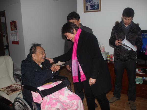 热作所开展2015年春节慰问活动