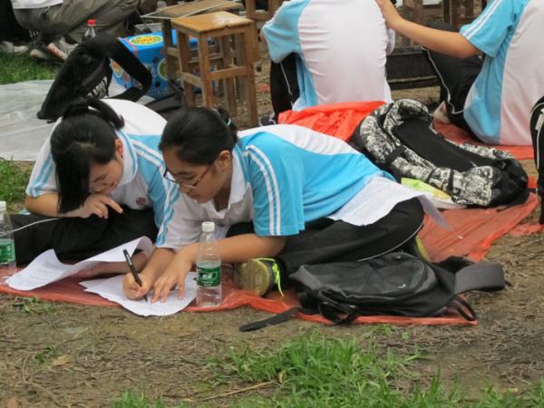 北大附中组织学生到热作所科普园开展春游活动