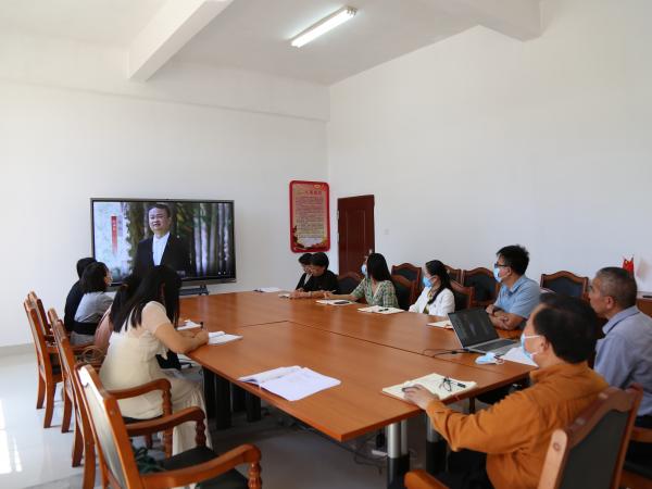 广西热作所机关第一党支部开展“强化‘四个意识’、坚守清廉底线”主题党日活动