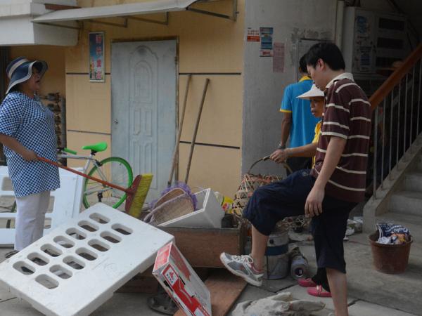 广西热作所开展“美丽农垦•清洁热作所”活动