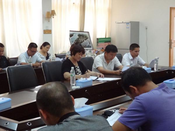 热作所开展“美丽农垦﹒清洁热作所”活动