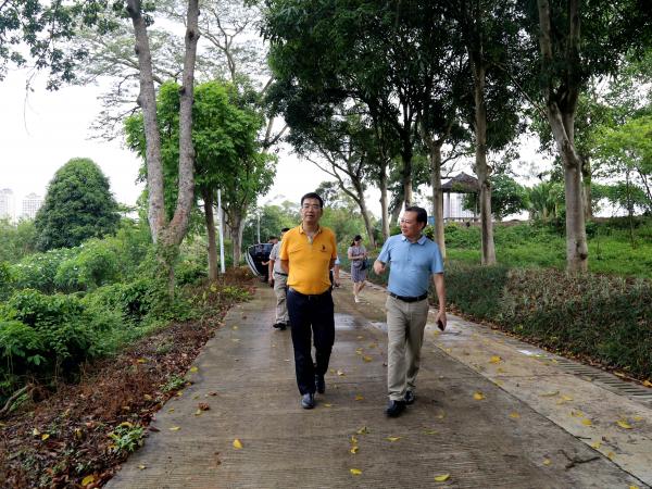 自治区党委编办到广西热作所开展机构编制执行情况和使用效益实地评估工作